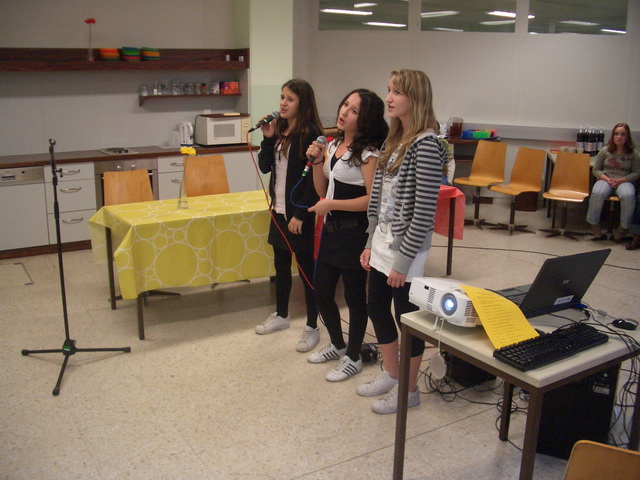 Karaoke002.JPG