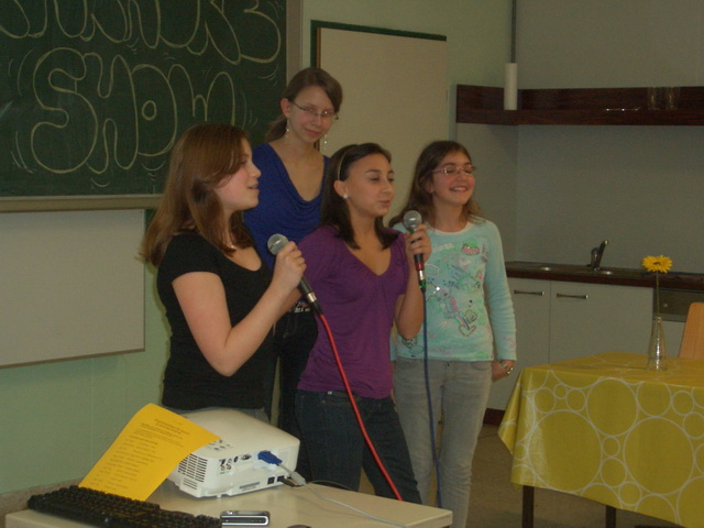 Karaoke027.JPG
